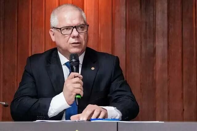 Imagem de compartilhamento para o artigo Esquemas e fraudes: Polícia Federal prende ex-presidente do INSS e mira ex-ministro e deputado da MS Todo dia